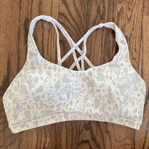 Lululemon Energy Sports Bra White Camo Women’s 12 Large Strappy Back Scoop Neck